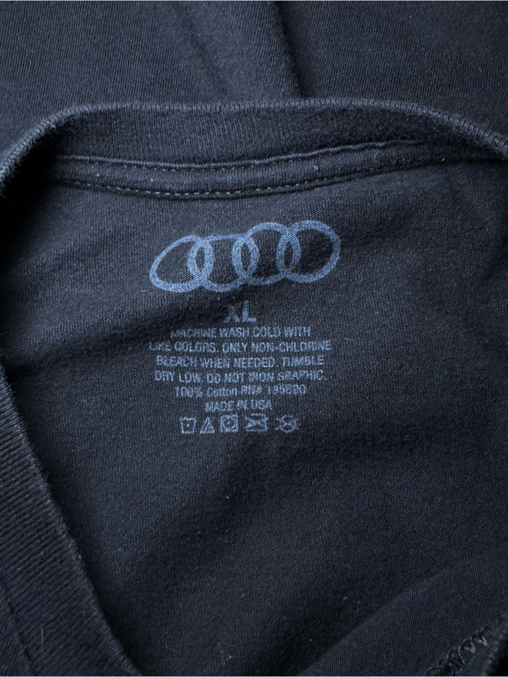 AUDI Men’s XL Black Short Sleeve Crewneck T-Shirt Car Design on Front - Picture 6 of 7
